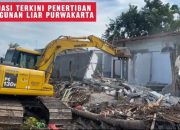 Bupati Purwakarta Om Zein Pamerkan ‘Jerapah Besi’ Aktif Makan Bangunan Liar di Tegal Junti